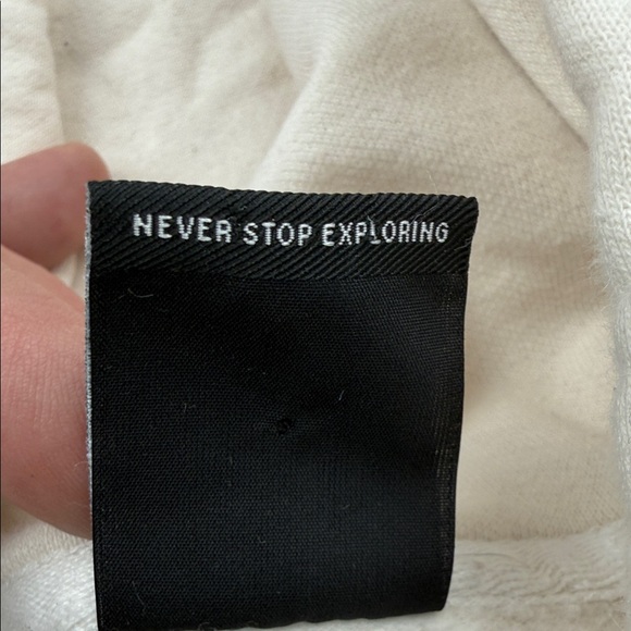 The North Face Women`s Off-White Hoodie Sz L - Picture 3 of 6